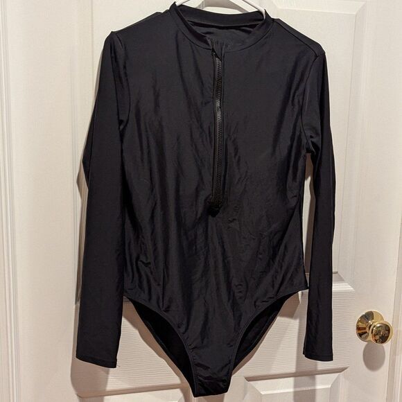 Zaful Size Large Women's Black Rash guard ONE PIECE Swimsuit - Picture 2 of 6